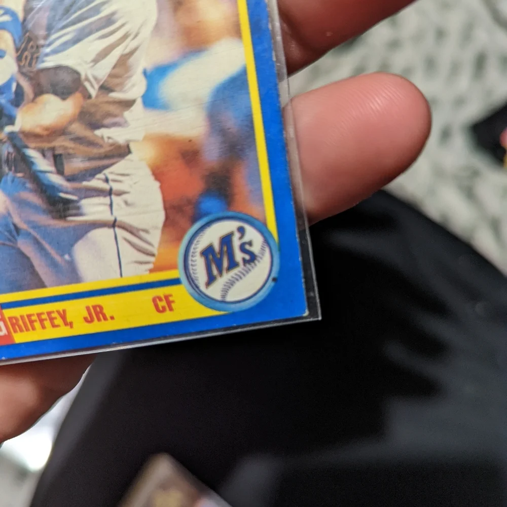 Topps | Other | 99 Score Ken Griffey Jr 560 Error Card Blue Dot In Logo |  Poshmark